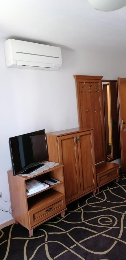 Pension Magnolia Trenčín Buitenkant foto
