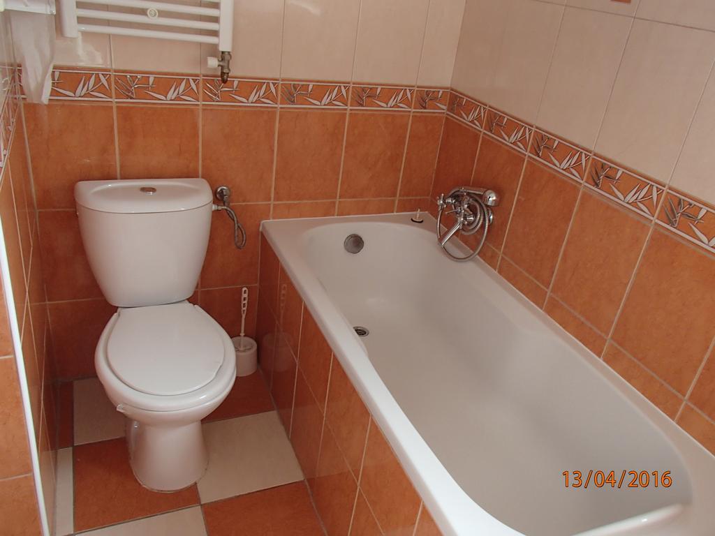 Pension Magnolia Trenčín Buitenkant foto